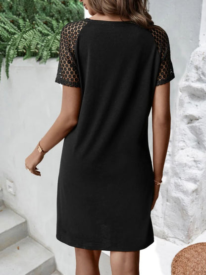 Woman's Buttoned V-Neck Raglan Sleeve Dress